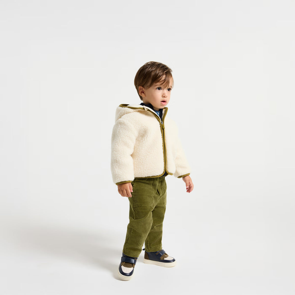 Βρεφικό μπουφάν Jacadi με φερμουάρ από sherpa fleece - απαλό λευκό
